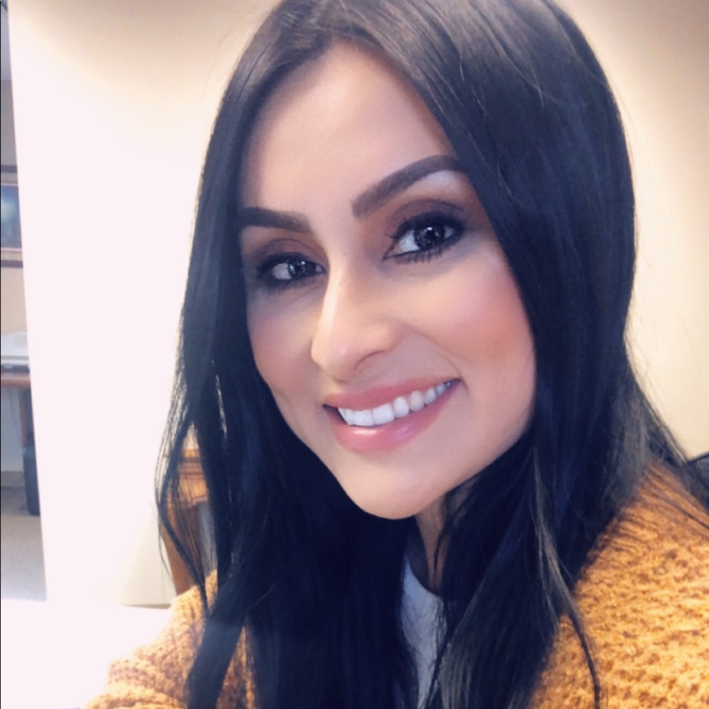 Meet your Posher, Marissa